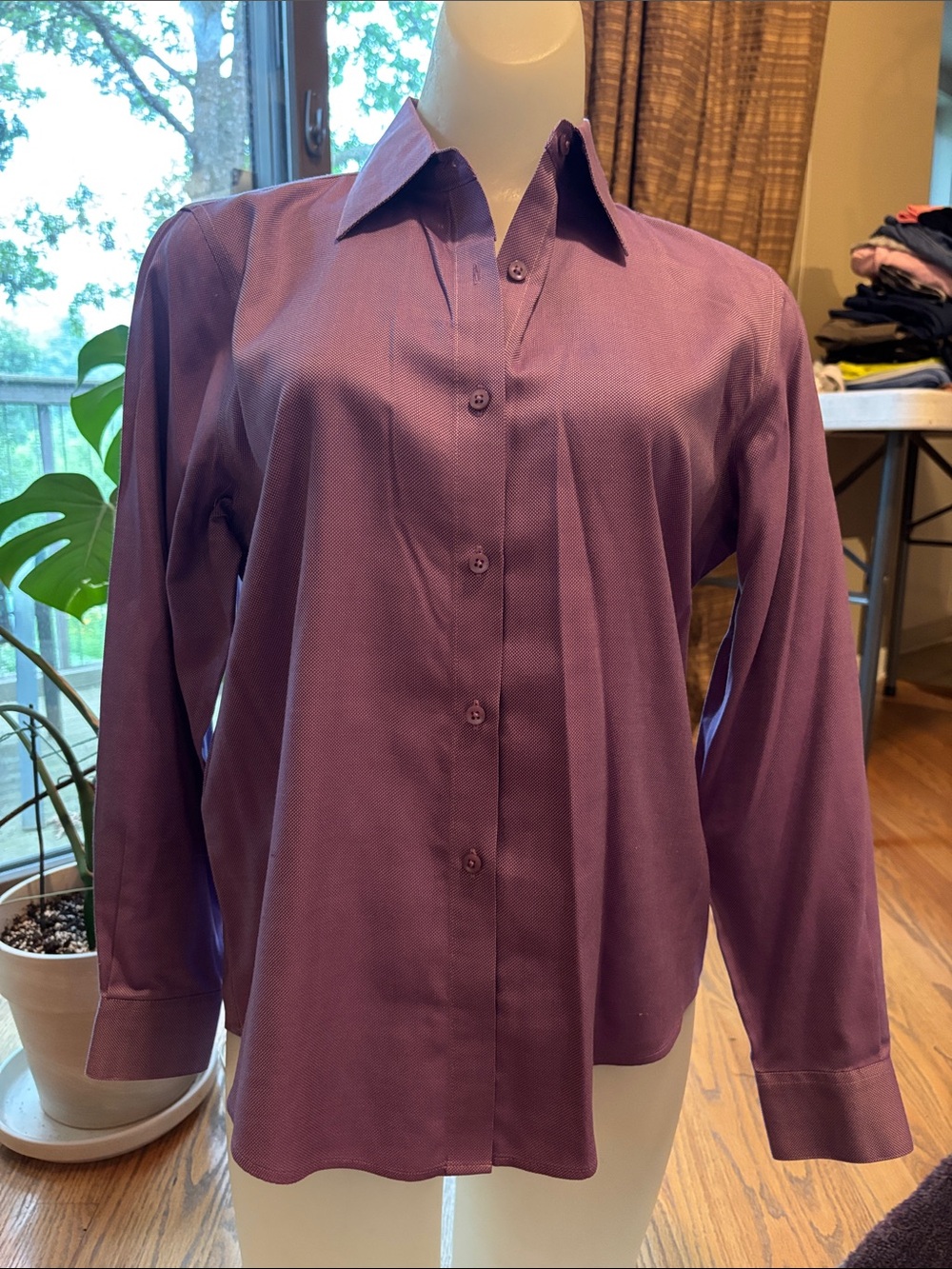 Foxcroft Purple Button-Down Shirt size 6